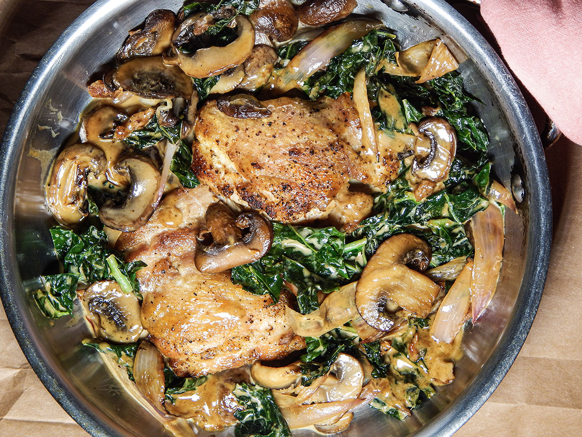Creamy Kale and Mushrooms Chicken