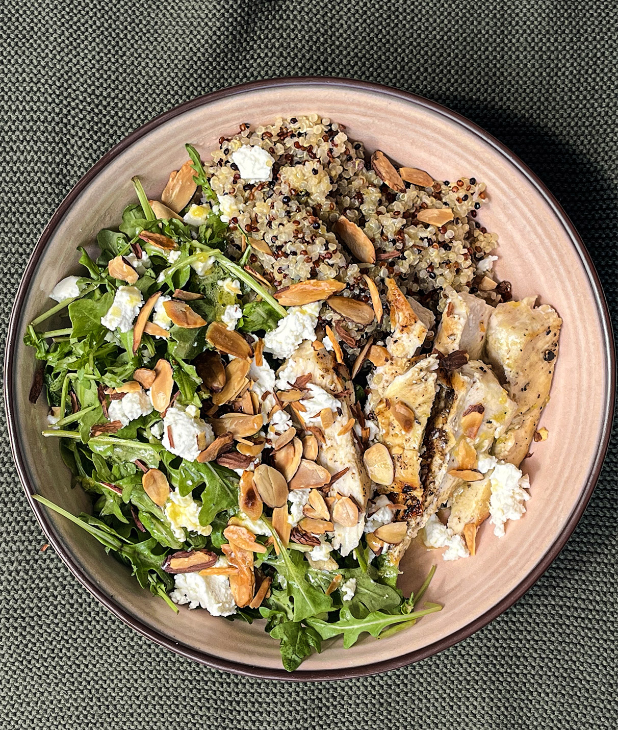 Lemon Chicken Quinoa Bowl